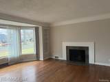 14852 Warwick - Photo 8
