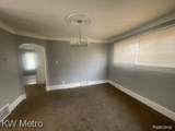 15895 Cloverlawn - Photo 5