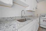 7239 Barrie - Photo 32