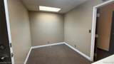 10533 Farmington - Photo 11