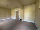 1540 Saint Clair - Photo 20