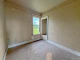 1540 Saint Clair - Photo 5