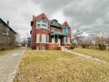 1092 Grand - Photo 15