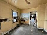 1017 Grand - Photo 10