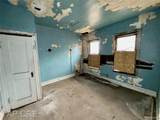 1017 Grand - Photo 12