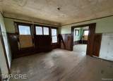 1017 Grand - Photo 13