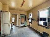 1017 Grand - Photo 17
