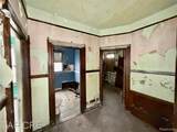 1017 Grand - Photo 5