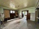 1017 Grand - Photo 8
