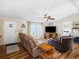 2545 Lakeshore - Photo 15