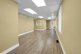 1095 Huron - Photo 15