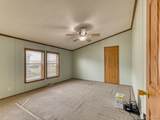 825 Stevens - Photo 20