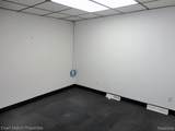 9555 Commerce - Photo 18