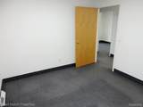 9555 Commerce - Photo 19