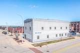 896 Jefferson - Photo 2