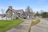 709 Shaw - Photo 3