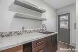 402 Thornton - Photo 6
