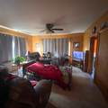 407 Barry - Photo 10