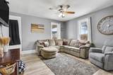 711 Maple - Photo 4