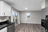 952 Woodside - Photo 2
