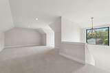 1053 Canterbury - Photo 5