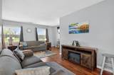 3440 Geneva - Photo 10