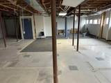 325 Centre - Photo 12