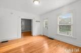 437 Rosewood - Photo 2