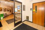 302 Front - Photo 15