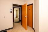 302 Front - Photo 20