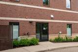 302 Front - Photo 9