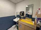 1011 School - Photo 10