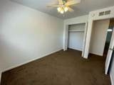 810 Young - Photo 4