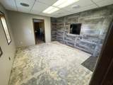 385 Airport - Photo 8