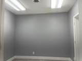 10801 Warren - Photo 17