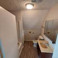 568 Center - Photo 4