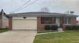 2106 Oakcrest - Photo 1
