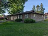 225 Charles - Photo 4