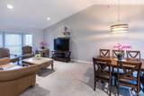 1560 Lakeview - Photo 3
