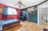 9072 Chesterfield - Photo 17