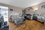 9072 Chesterfield - Photo 3