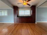 29666 Guy - Photo 15