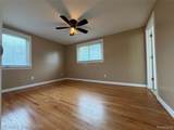 29666 Guy - Photo 26