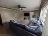 815 Dewey - Photo 3