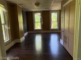 804 Court - Photo 33