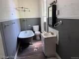 804 Court - Photo 39