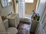4645 Chatsworth - Photo 23
