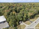 2415 Beltline - Photo 2