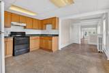 439 Columbia - Photo 4