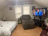 108 Hutchinson - Photo 27